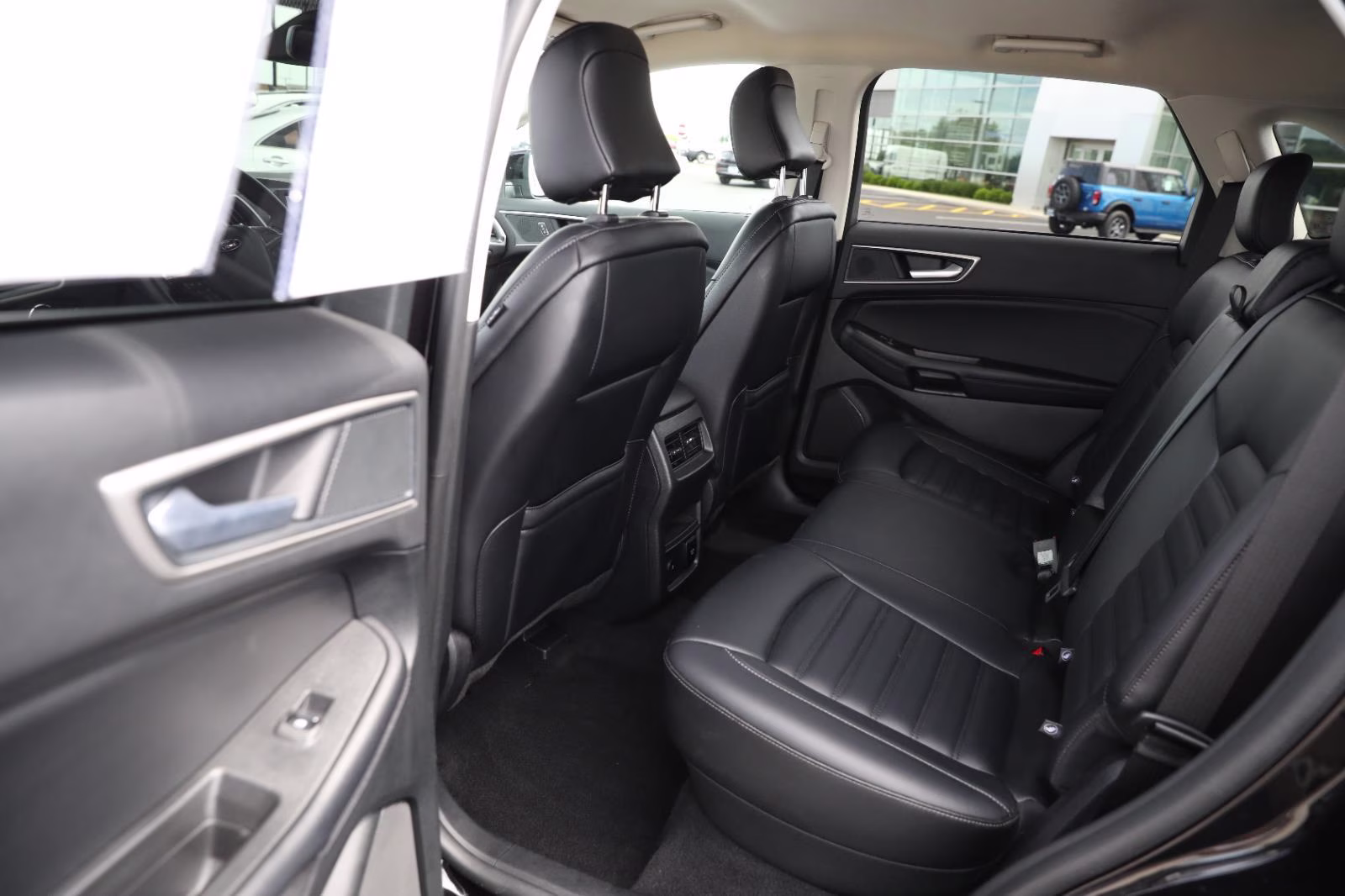 2024 Agate Black Ford Edge SEL AWD SUV