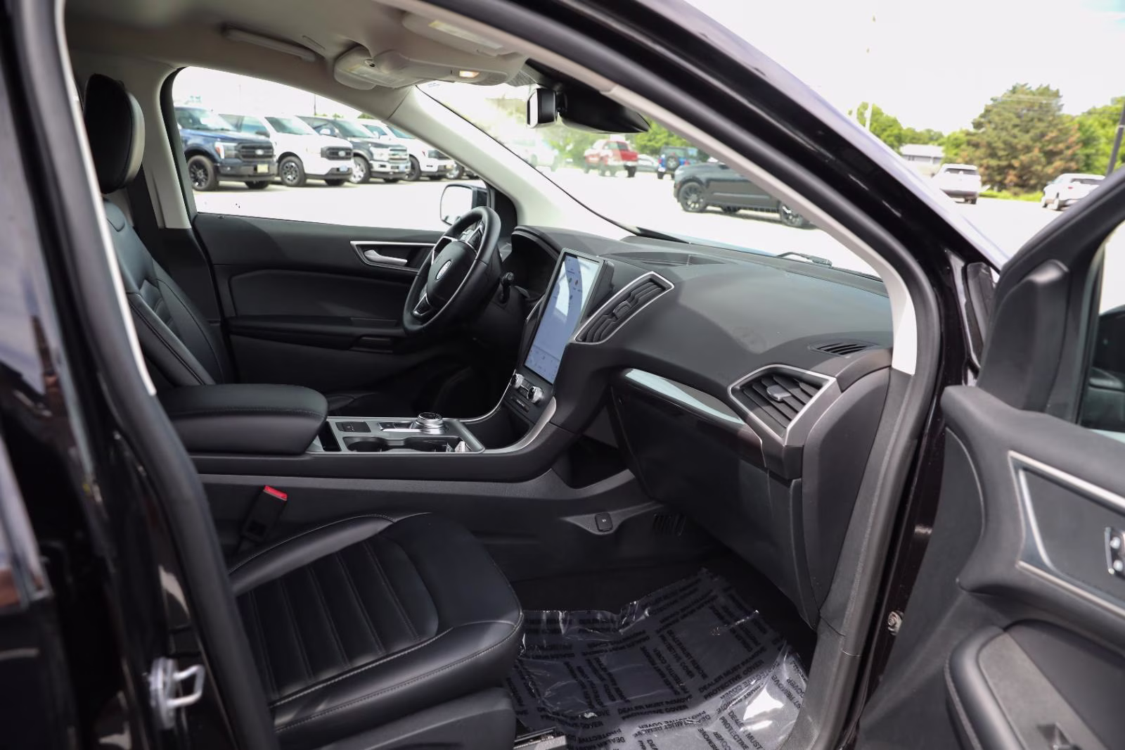 2024 Agate Black Ford Edge SEL AWD SUV