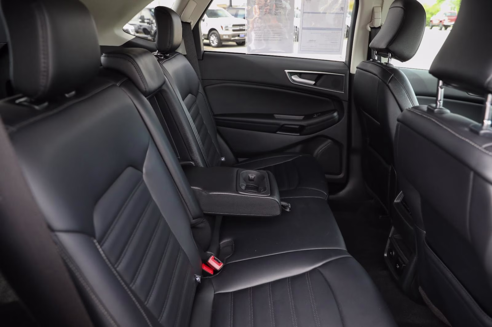2024 Agate Black Ford Edge SEL AWD SUV