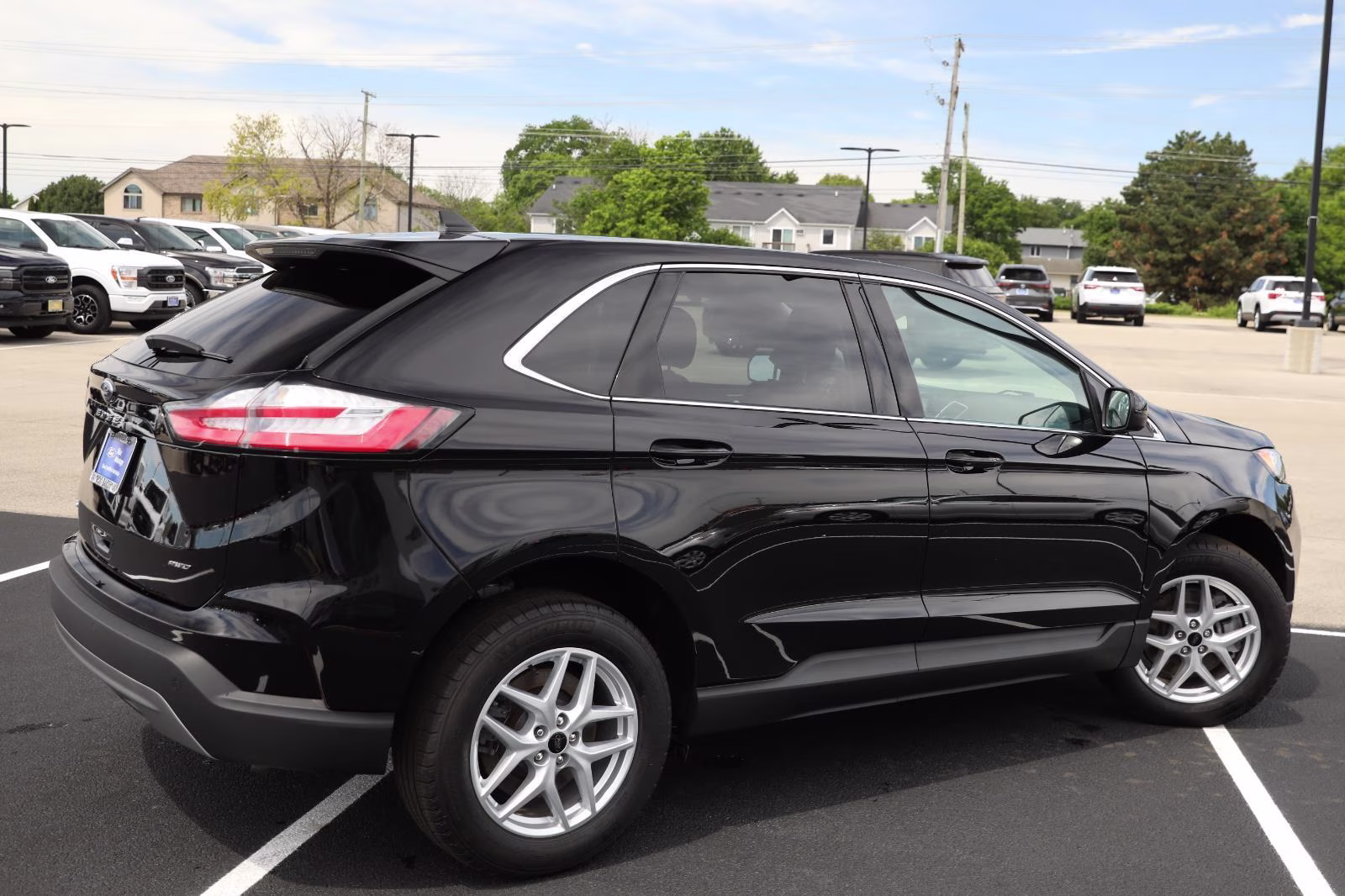 2024 Agate Black Ford Edge SEL AWD SUV