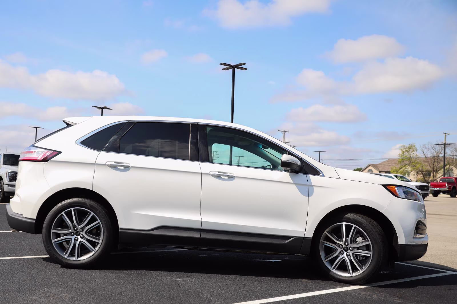 2024 Star White Metallic Tri-Coat Ford Edge Titanium AWD SUV