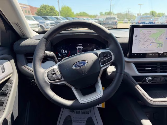 2026 White Metallic Ford Explorer Active 4X4 SUV