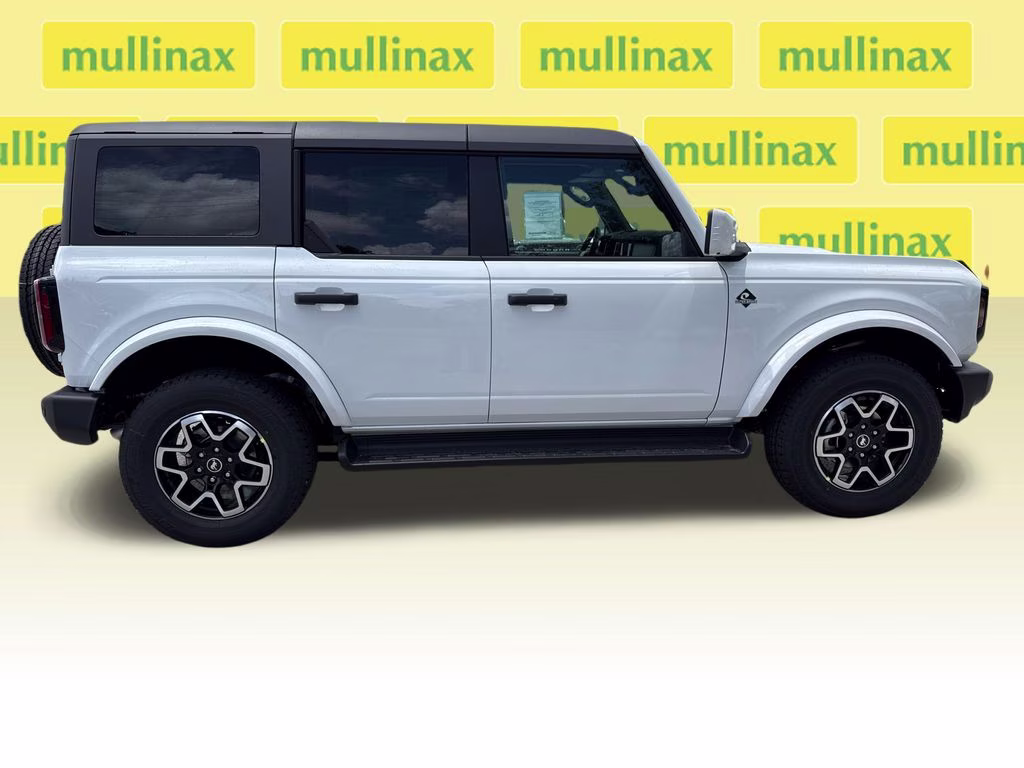 2026 Oxford White Ford Bronco Outer Banks 4X4 SUV