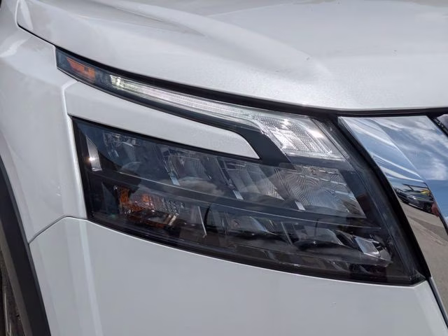 2025 Everest White Pearl Tricoat Nissan Pathfinder SV FWD SUV