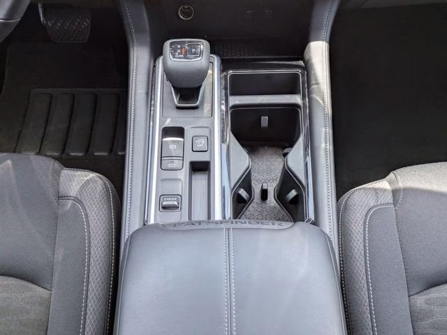 2025 Everest White Pearl Tricoat Nissan Pathfinder SV FWD SUV