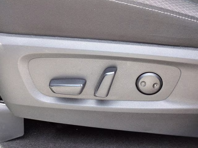 2025 Everest White Pearl Tricoat Nissan Pathfinder SV FWD SUV