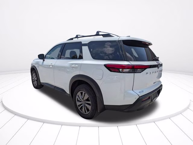 2025 Everest White Pearl Tricoat Nissan Pathfinder SV FWD SUV