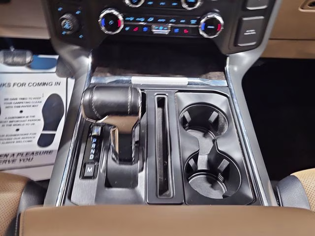 2022 Star White Metallic Tri-Coat Ford F-150 Lariat 4X4 Truck
