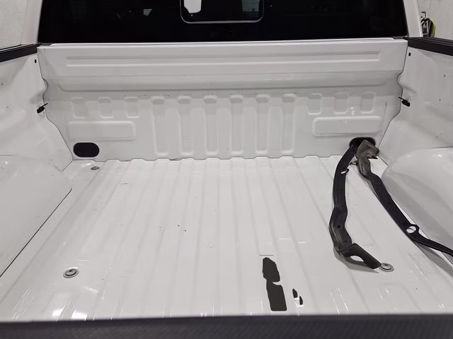 2022 Star White Metallic Tri-Coat Ford F-150 Lariat 4X4 Truck