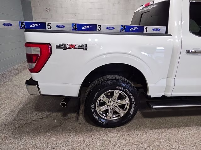 2022 Star White Metallic Tri-Coat Ford F-150 Lariat 4X4 Truck