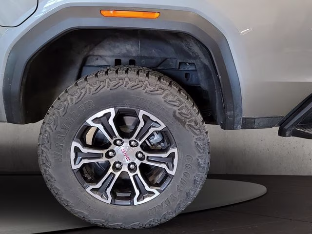 2024 Sterling Metallic GMC Canyon AT4 4X4 Truck