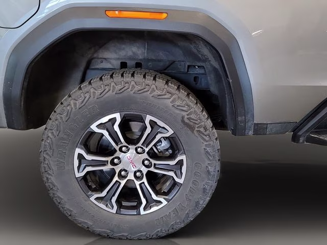 2024 Sterling Metallic GMC Canyon AT4 4X4 Truck