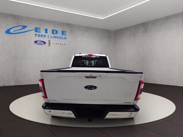 2022 Star White Metallic Tri-Coat Ford F-150 Lariat 4X4 Truck