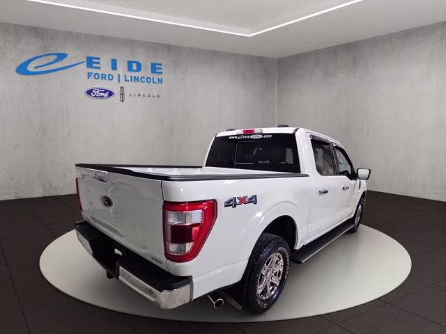 2022 Star White Metallic Tri-Coat Ford F-150 Lariat 4X4 Truck