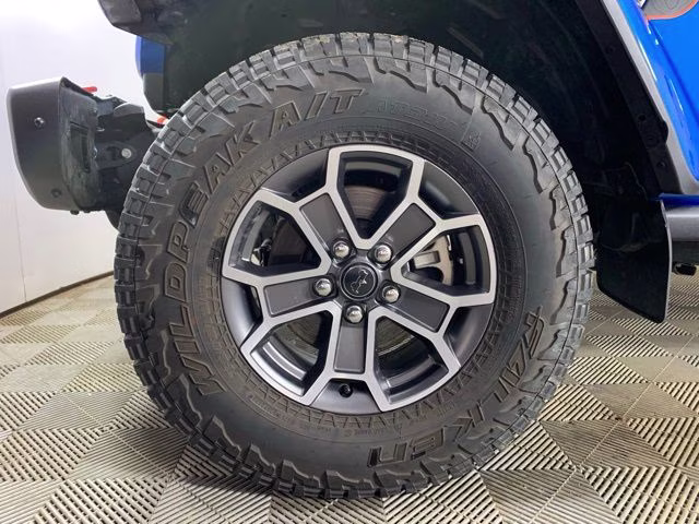 2024 Hydro Blue Pearlcoat Jeep Gladiator Mojave 4X4 Truck