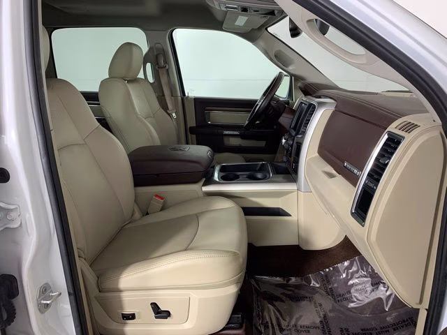 2017 Bright White Clearcoat Ram 1500 Laramie 4X4 Truck
