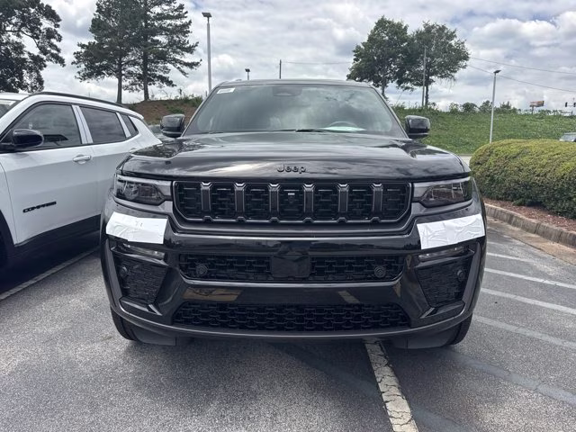 2026 Diamond Black Crystal Pearlcoat Jeep Grand Cherokee L Limited Reserve 4X4 SUV