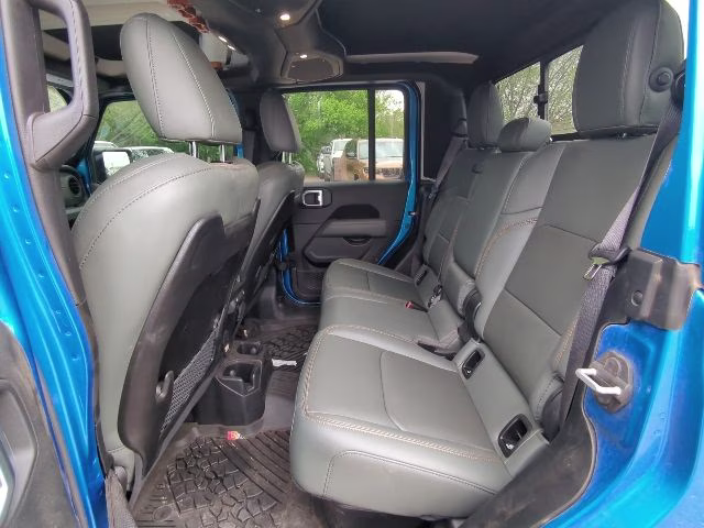 2024 Hydro Blue Pearlcoat Jeep Gladiator Mojave 4X4 Truck