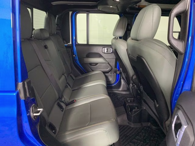 2024 Hydro Blue Pearlcoat Jeep Gladiator Mojave 4X4 Truck