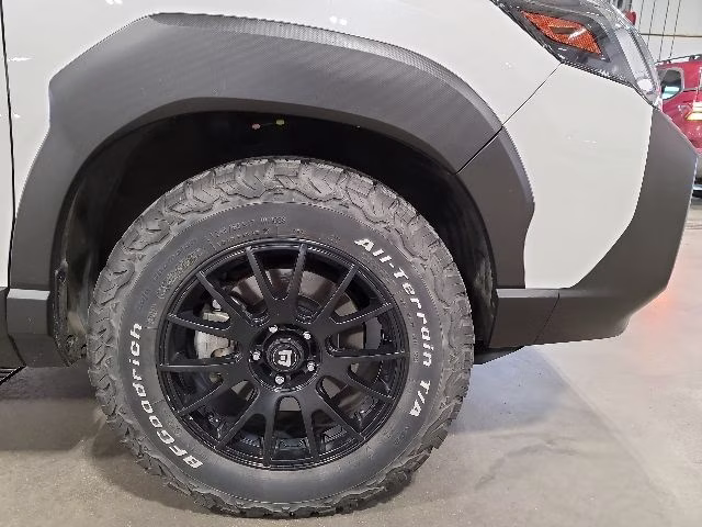 2023 Crystal White Pearl Subaru Forester Wilderness AWD SUV