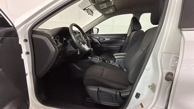 2020 Glacier White Nissan Rogue S FWD SUV