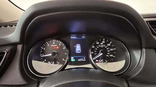 2020 Glacier White Nissan Rogue S FWD SUV