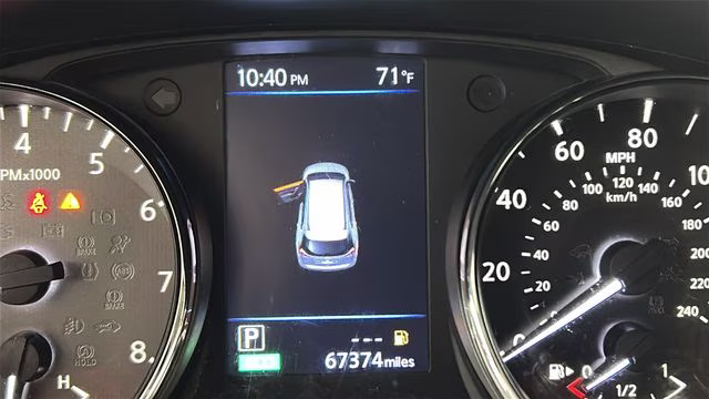 2020 Glacier White Nissan Rogue S FWD SUV