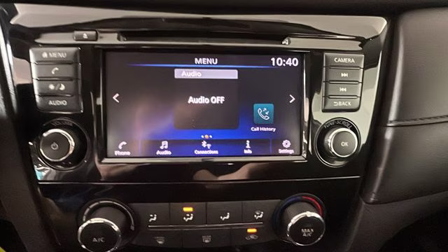 2020 Glacier White Nissan Rogue S FWD SUV