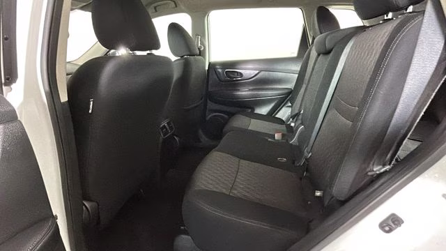 2020 Glacier White Nissan Rogue S FWD SUV