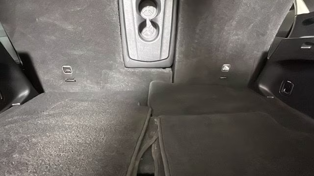 2020 Glacier White Nissan Rogue S FWD SUV