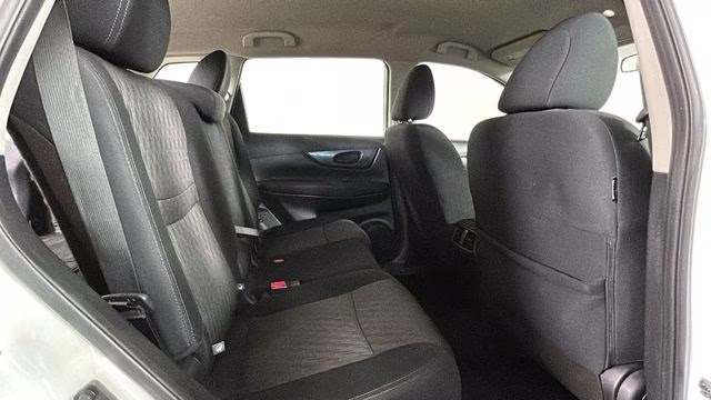 2020 Glacier White Nissan Rogue S FWD SUV