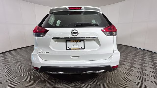 2020 Glacier White Nissan Rogue S FWD SUV