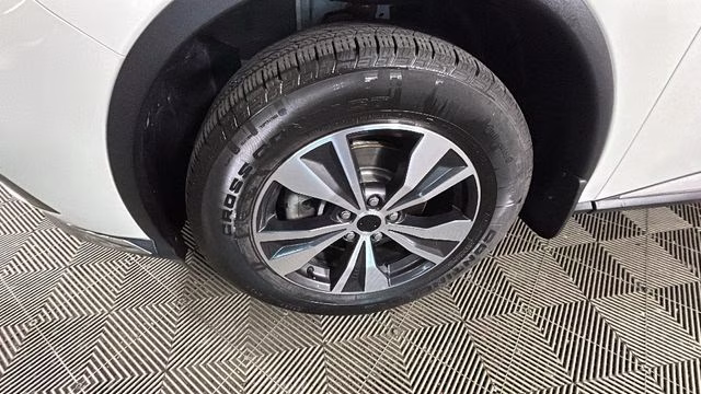 2021 Pearl White Tricoat Nissan Murano SV AWD SUV