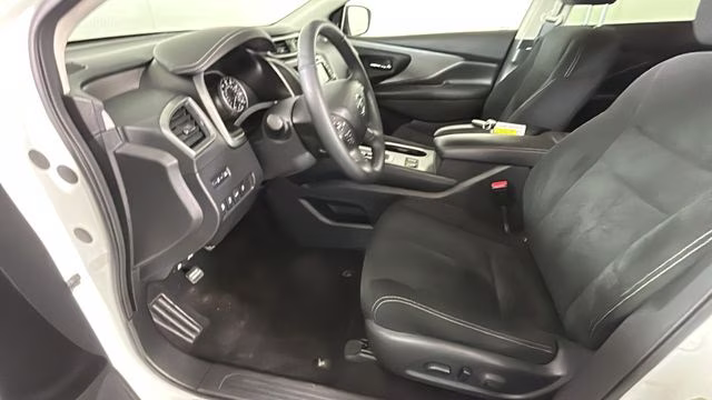 2021 Pearl White Tricoat Nissan Murano SV AWD SUV
