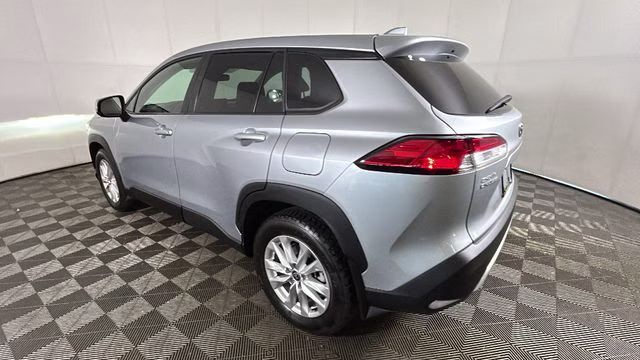 2023 Sonic Silver Metallic Toyota Corolla Cross LE AWD SUV