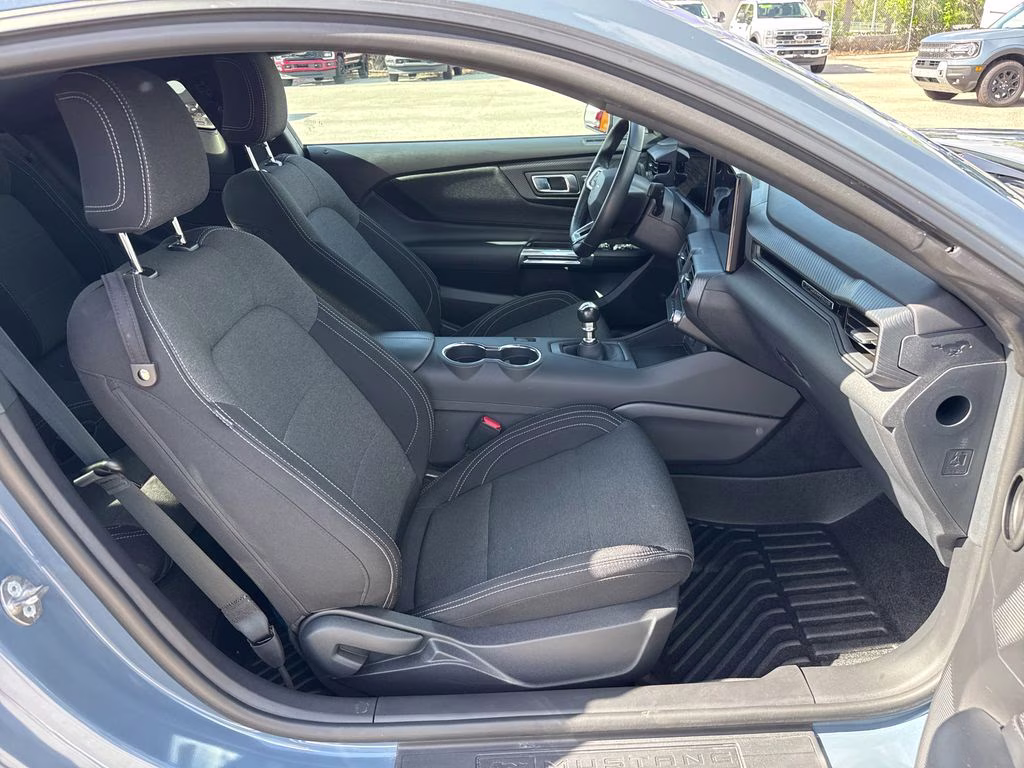 2025 Vapor Blue Metallic Ford Mustang GT RWD Coupe