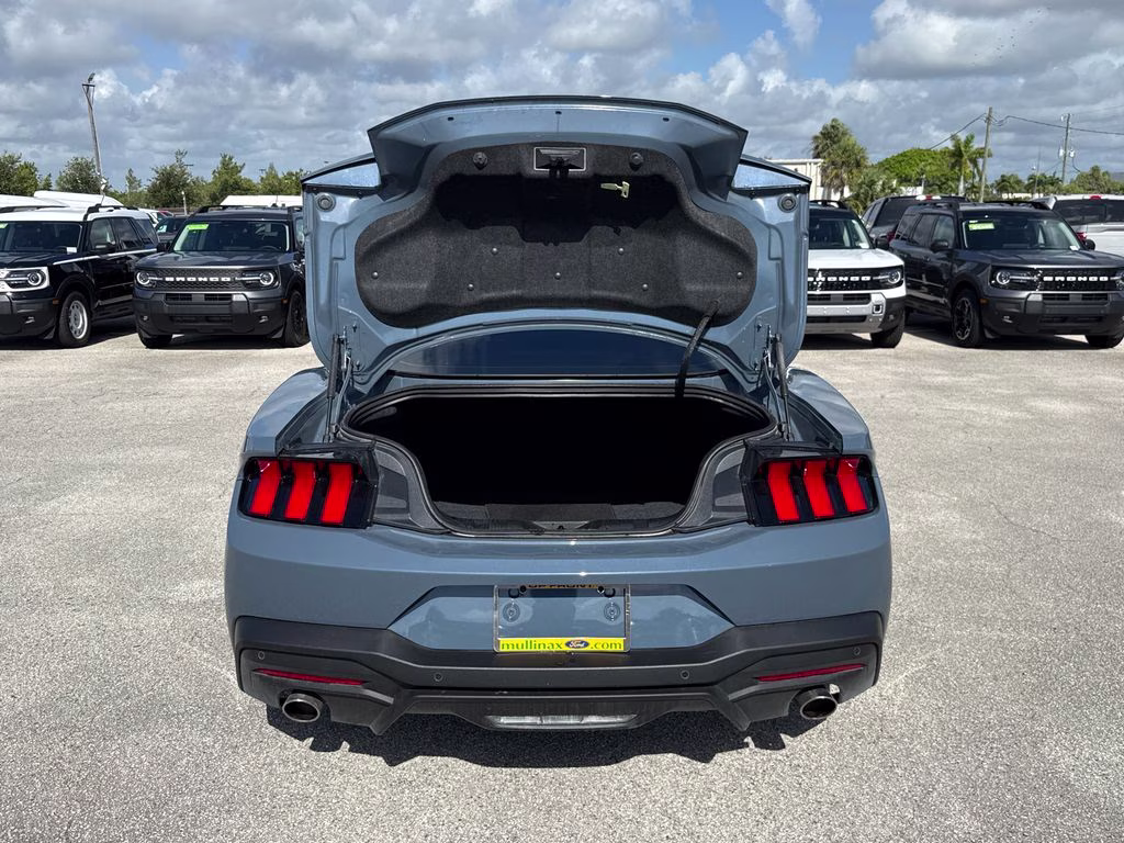 2025 Vapor Blue Metallic Ford Mustang GT RWD Coupe