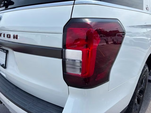 2023 White Metallic Ford Expedition Timberline 4X4 SUV