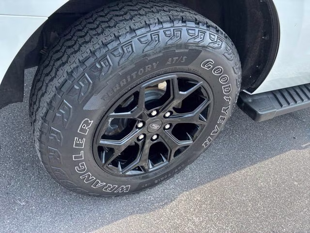 2023 White Metallic Ford Expedition Timberline 4X4 SUV