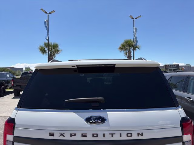 2023 White Metallic Ford Expedition Timberline 4X4 SUV