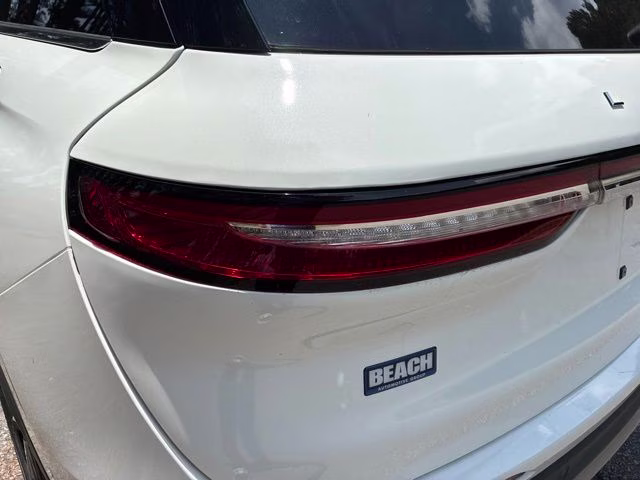 2023 White Metallic Lincoln Corsair Reserve FWD SUV