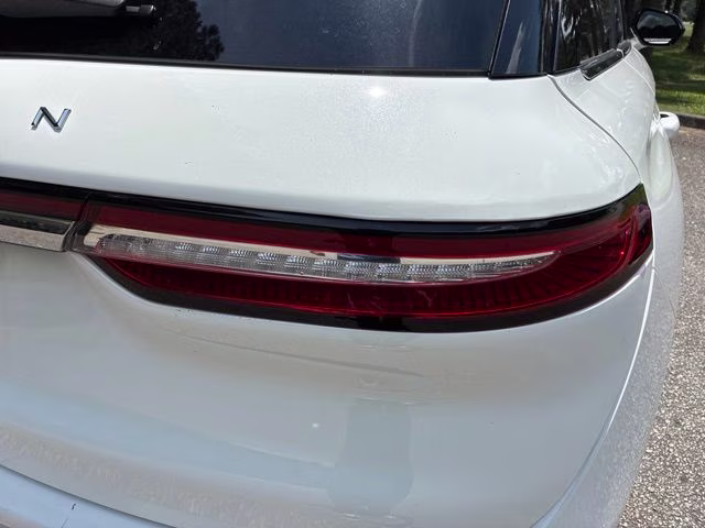 2023 White Metallic Lincoln Corsair Reserve FWD SUV