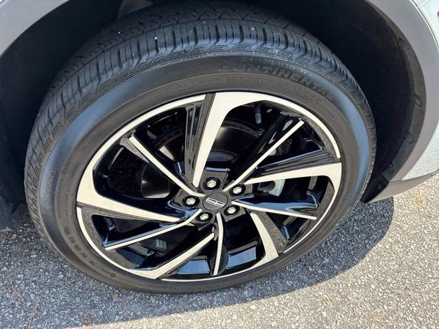 2023 White Metallic Lincoln Corsair Reserve FWD SUV