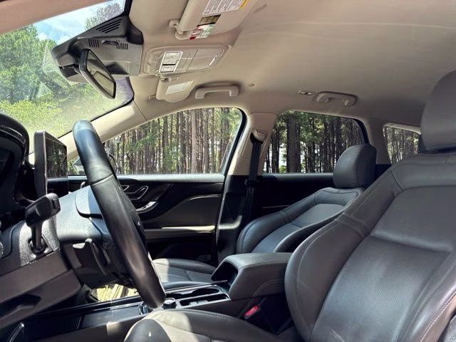 2023 White Metallic Lincoln Corsair Reserve FWD SUV