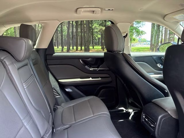2023 White Metallic Lincoln Corsair Reserve FWD SUV