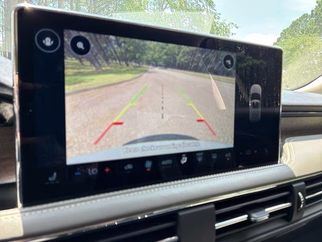 2023 White Metallic Lincoln Corsair Reserve FWD SUV