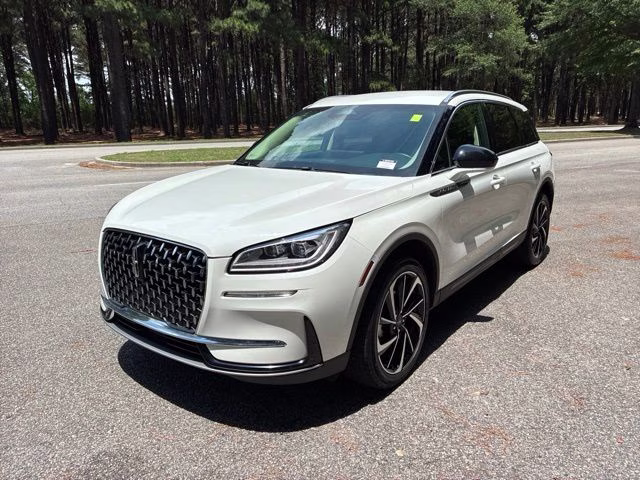 2023 White Metallic Lincoln Corsair Reserve FWD SUV