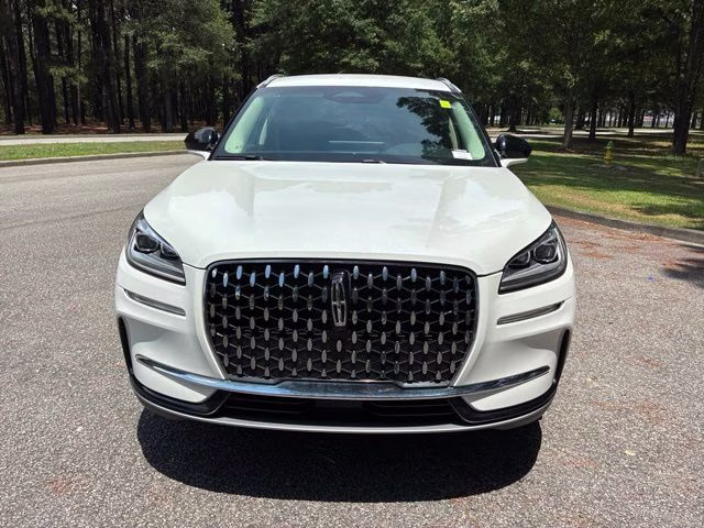 2023 White Metallic Lincoln Corsair Reserve FWD SUV