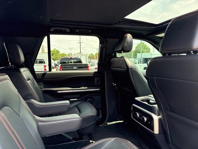 2023 White Metallic Ford Expedition Timberline 4X4 SUV