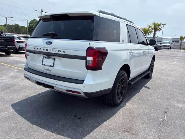 2023 White Metallic Ford Expedition Timberline 4X4 SUV